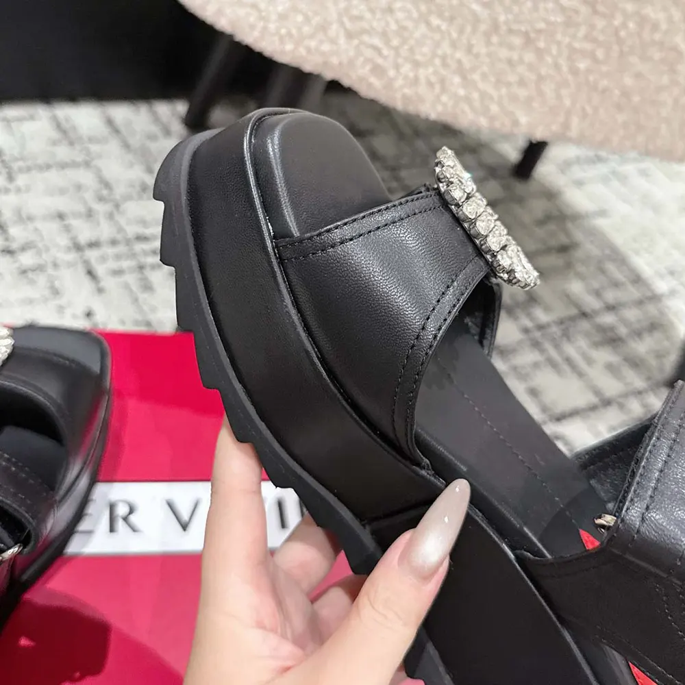 Roger Vivier Women Slidy Viv’ Wedge Sandals in Leather-Black - image 7