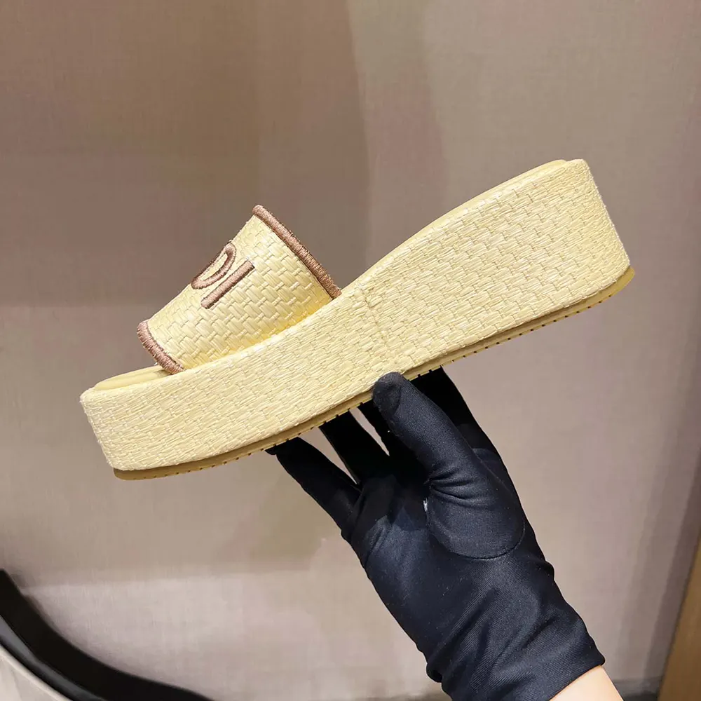 Fendi Women Fendi Sunshine Beige Raffia Flatform Slides - image 8