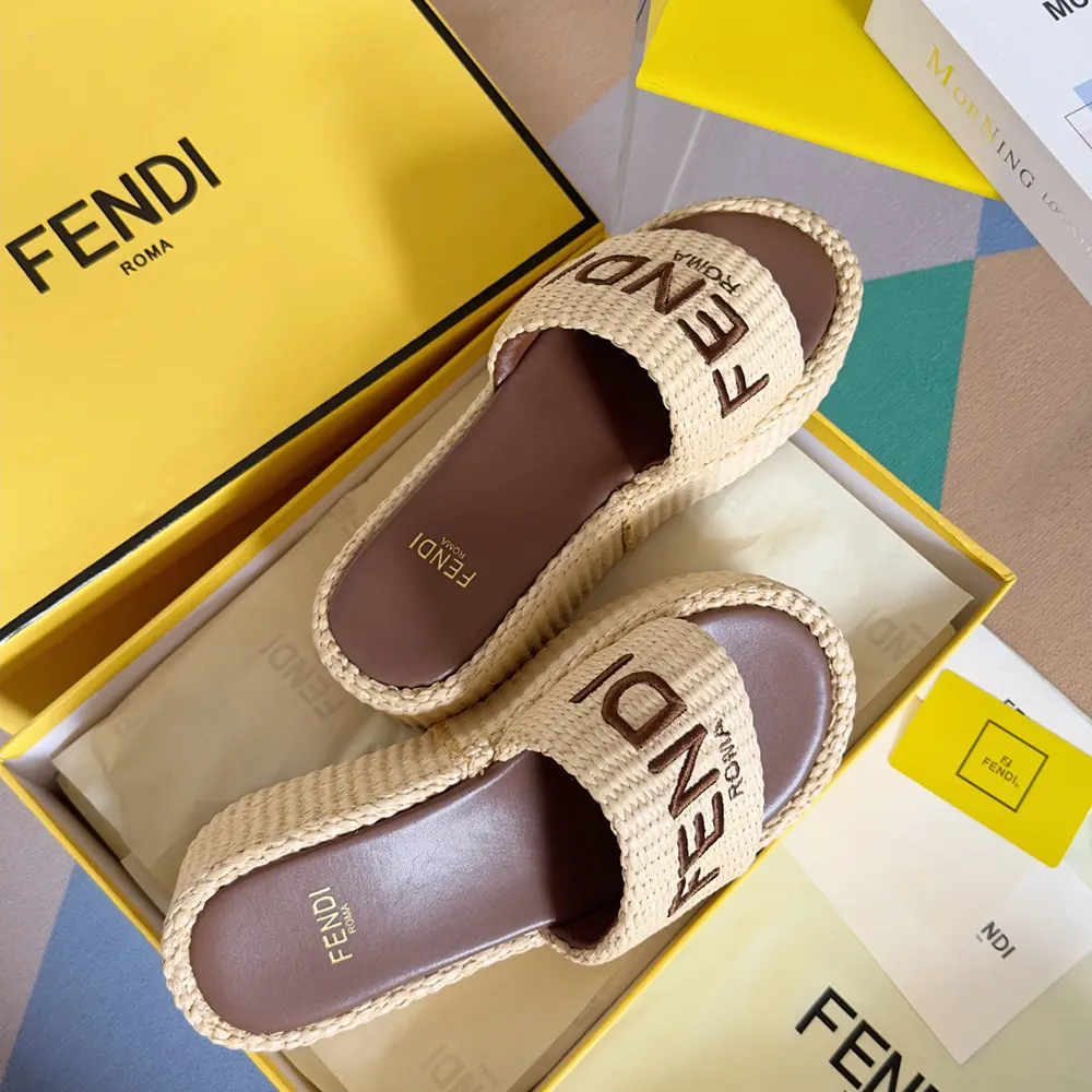 Fendi Women Fendi Sunshine Beige/Brown Raffia Flatform Slides - image 6