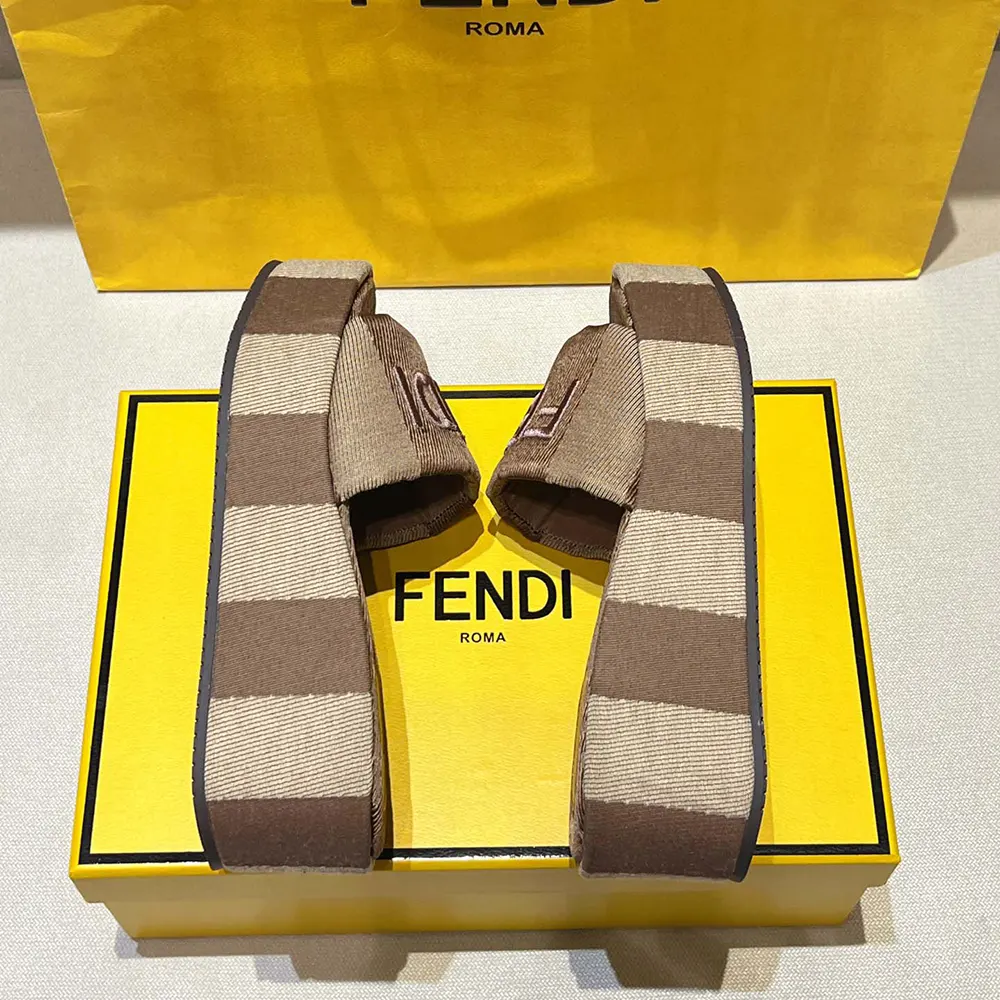 Fendi Women Sunshine Dove Gray Denim-effect Jacquard Flatform Slides - image 7