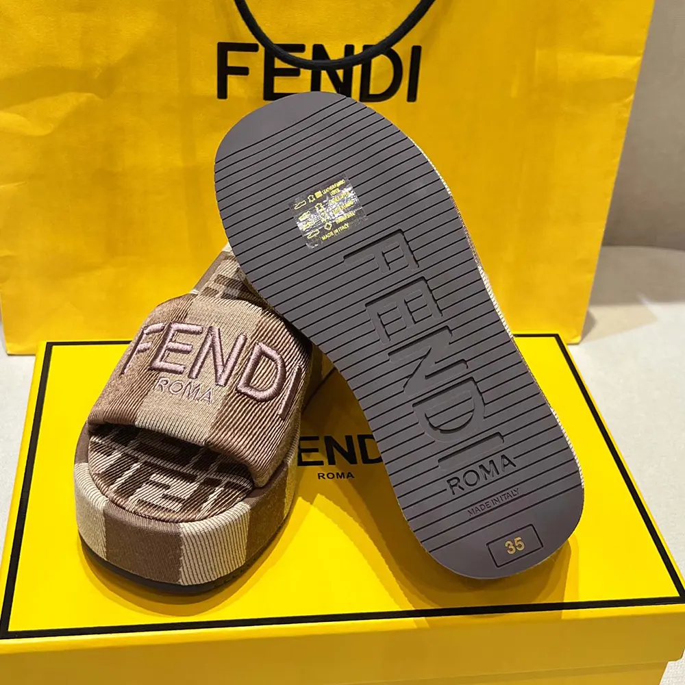 Fendi Women Sunshine Dove Gray Denim-effect Jacquard Flatform Slides - image 9