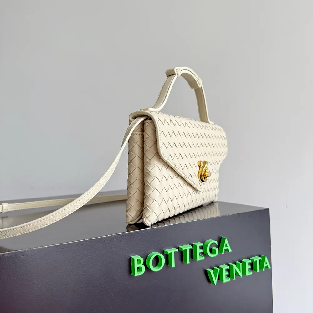 Bottega Veneta Women Knot Lock in Intrecciato Piccolo Leather-White - image 5