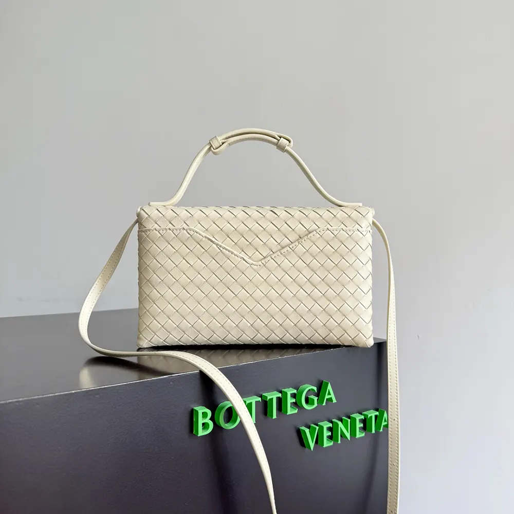 Bottega Veneta Women Knot Lock in Intrecciato Piccolo Leather-White - image 4
