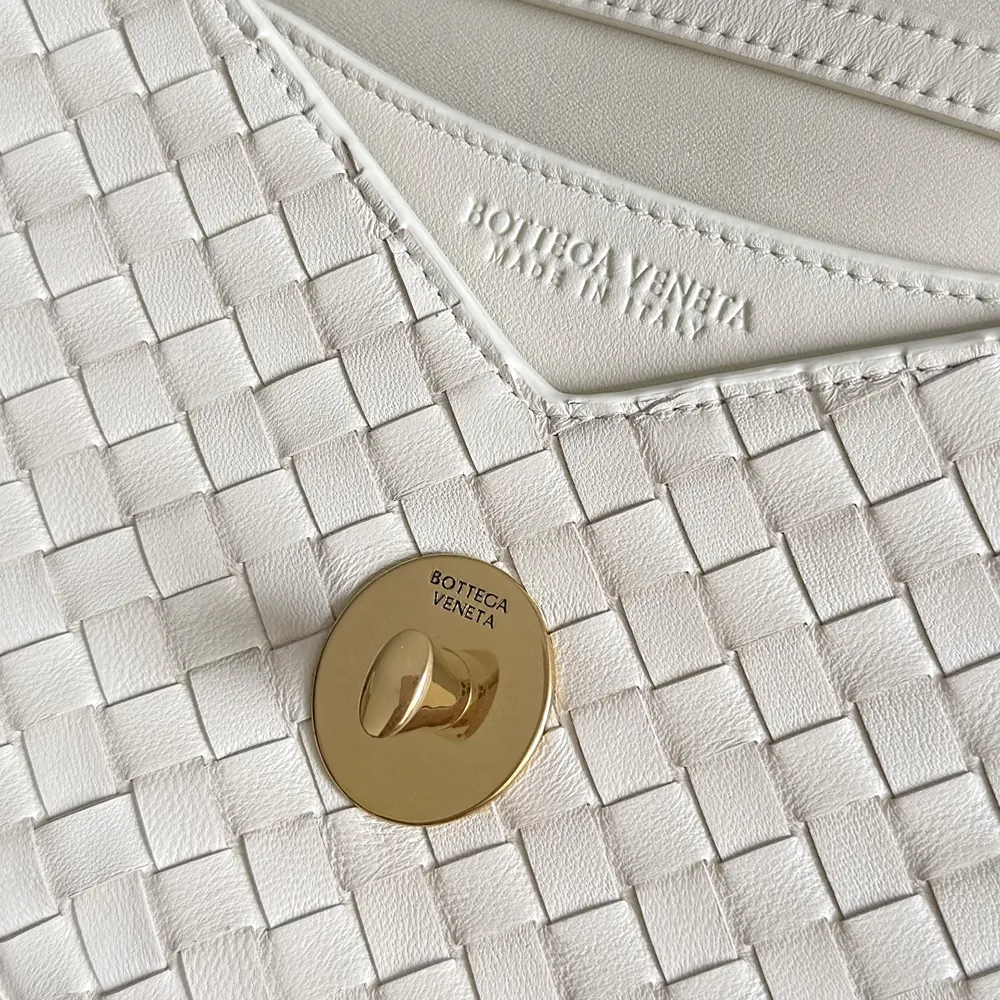 Bottega Veneta Women Knot Lock in Intrecciato Piccolo Leather-White - image 9