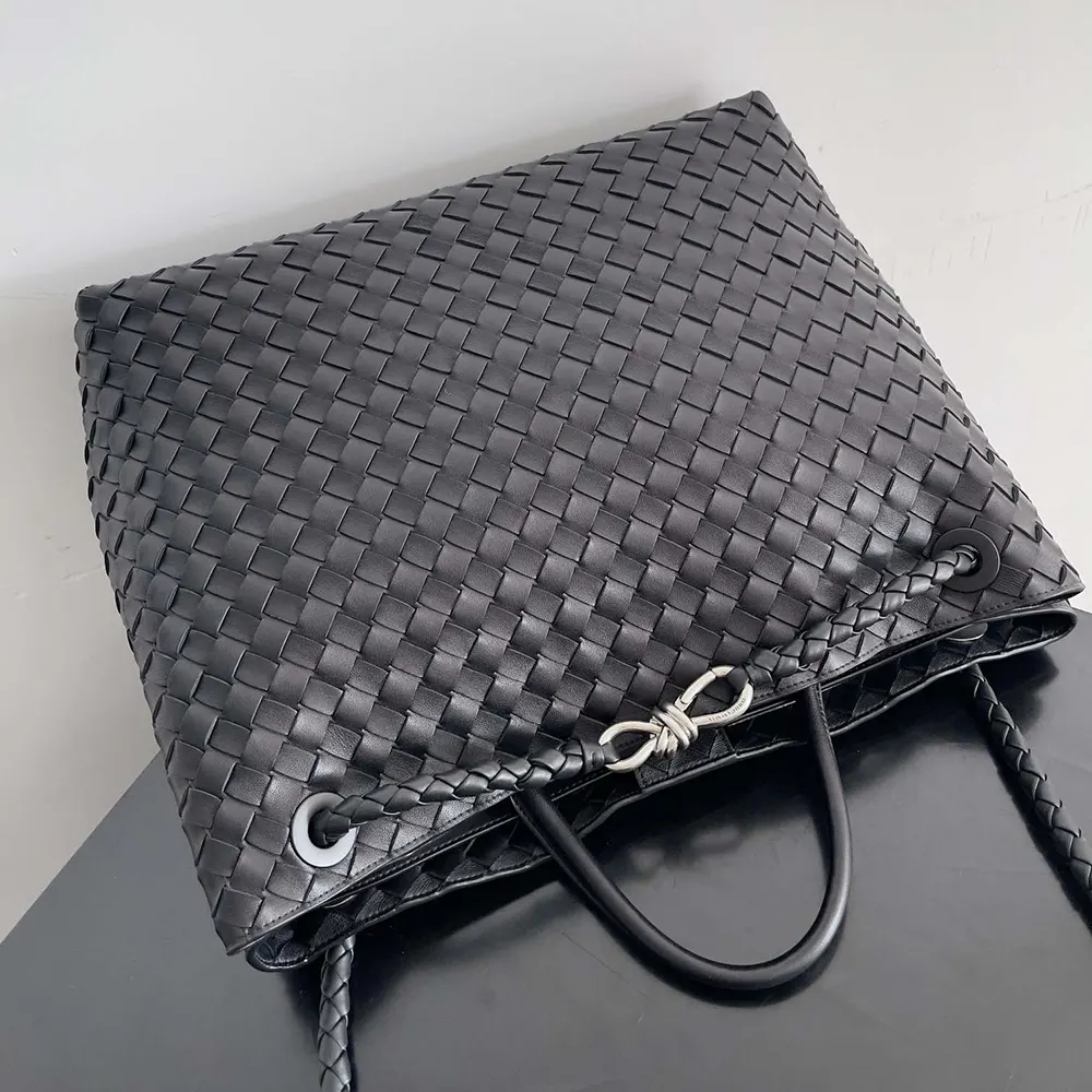 Bottega Veneta Women Large Andiamo in Lambskin Leather-Black/Silver - image 4