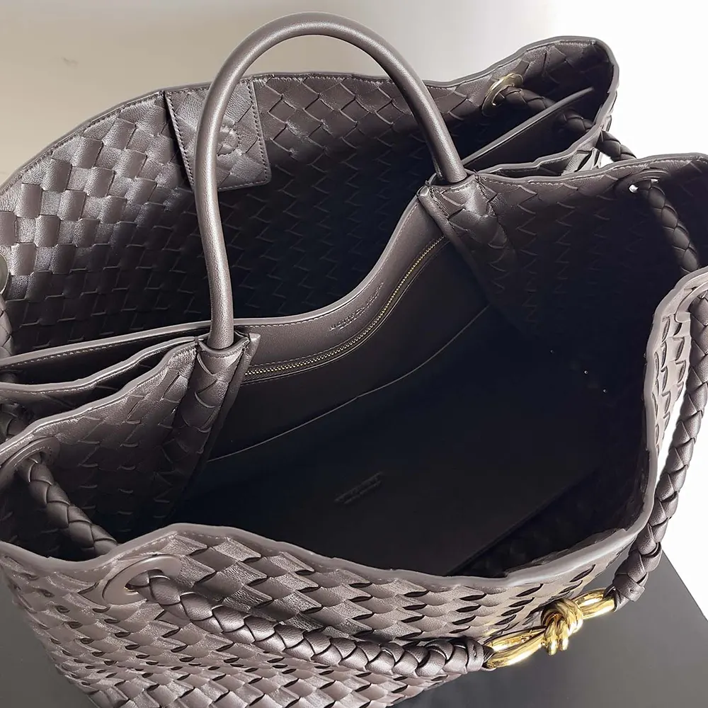 Bottega Veneta Women Large Andiamo in Lambskin Leather-Chocolate Brown - image 6