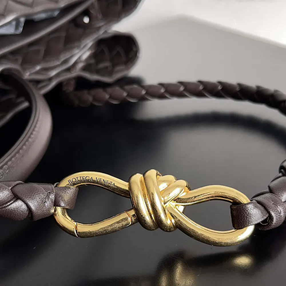 Bottega Veneta Women Large Andiamo in Lambskin Leather-Chocolate Brown - image 9