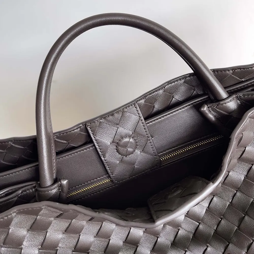 Bottega Veneta Women Large Andiamo in Lambskin Leather-Chocolate Brown - image 7