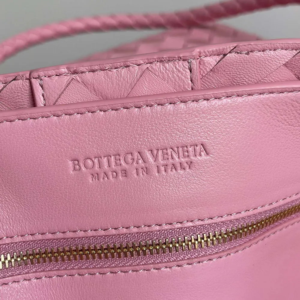Bottega Veneta Women Large Andiamo in Lambskin Leather-Pink - image 10