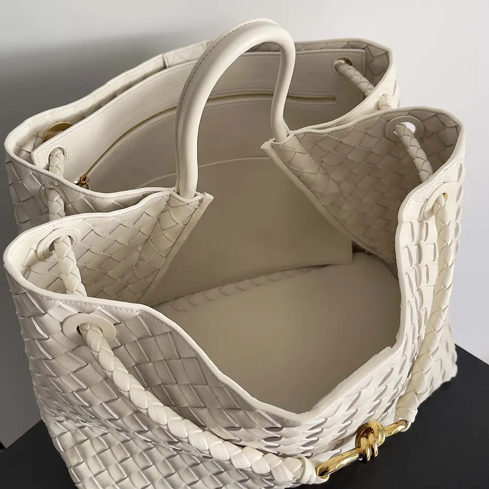 Bottega Veneta Women Large Andiamo in Lambskin Leather-White - image 6