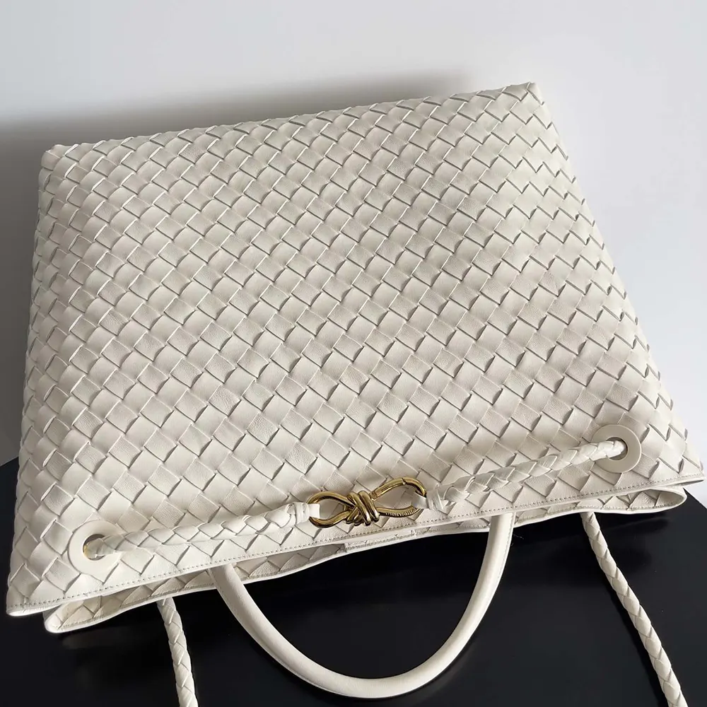 Bottega Veneta Women Large Andiamo in Lambskin Leather-White - image 4