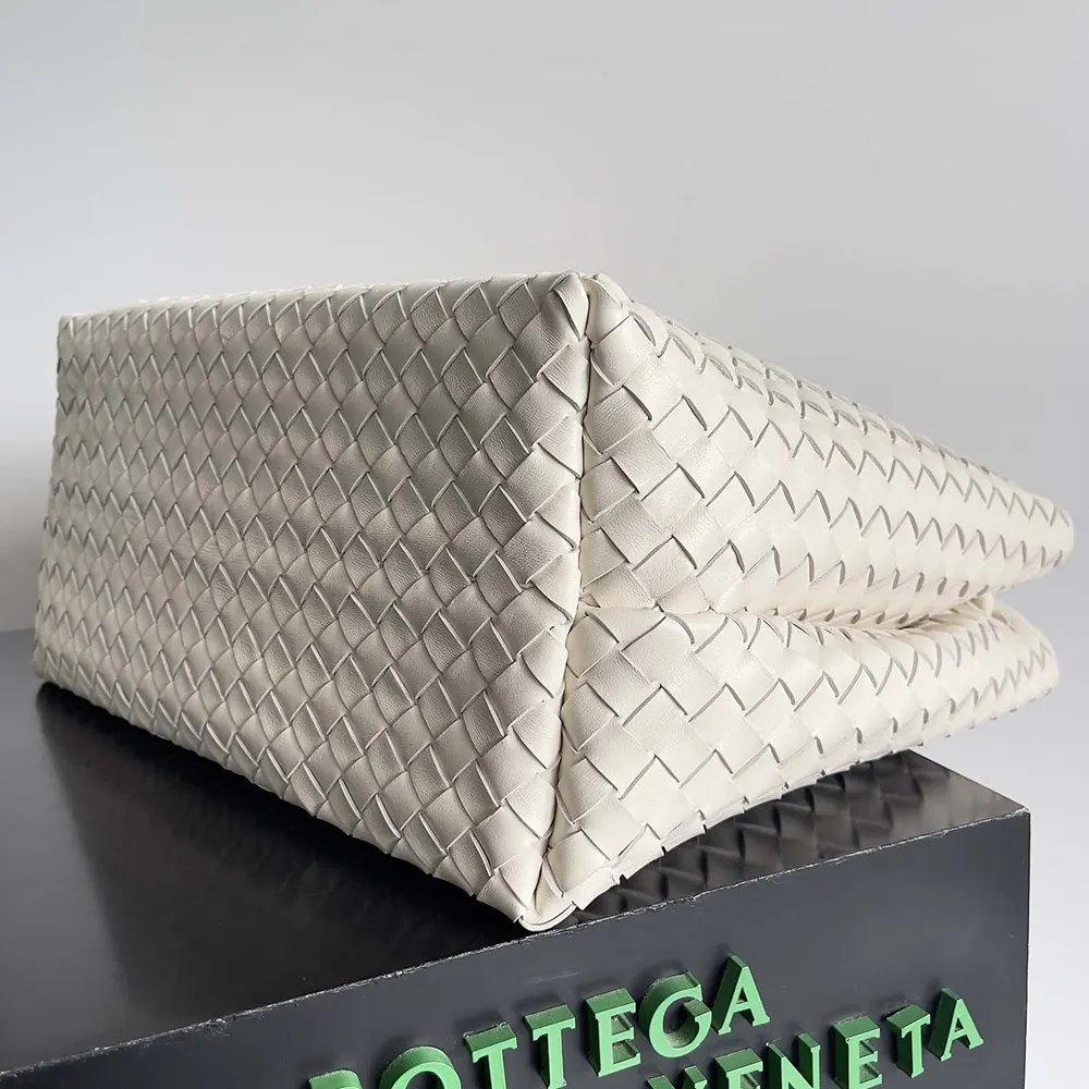 Bottega Veneta Women Large Andiamo in Lambskin Leather-White - image 5