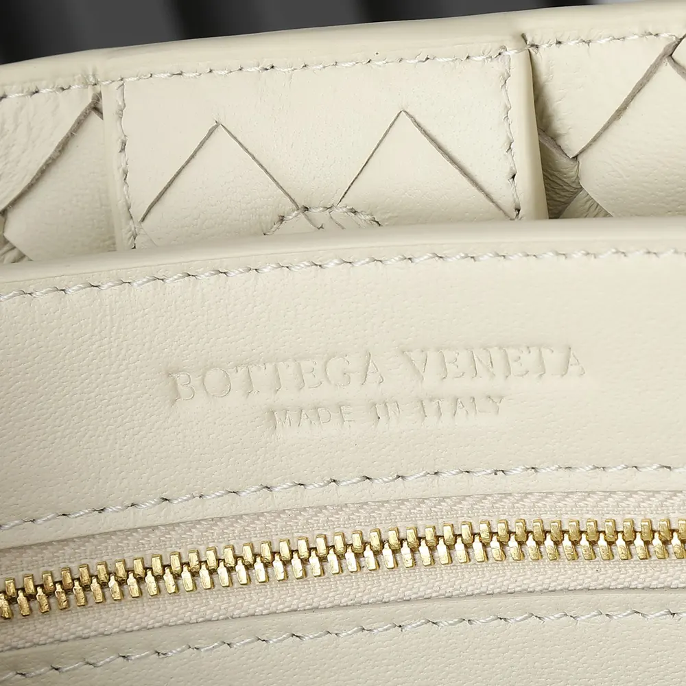 Bottega Veneta Women Medium Andiamo in Supple Intrecciato Leather-White - image 10