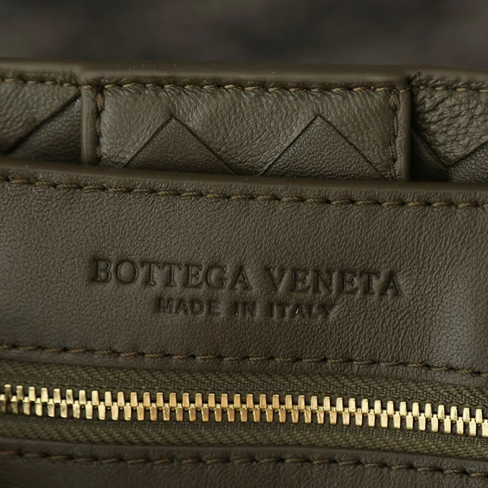 Bottega Veneta Women Medium Andiamo in Supple Intrecciato Leather-Dark Green - image 10
