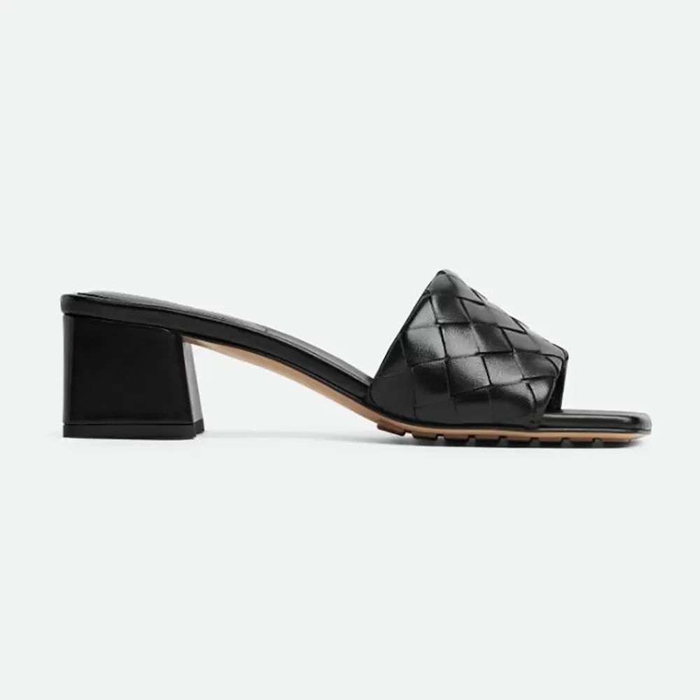 Side view of Bottega Veneta Women Parco Mule-Black showing intrecciato detail