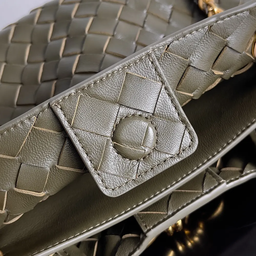Bottega Veneta Women Small Andiamo Intrecciato Leather Top Handle Bag-Dark Green - image 8