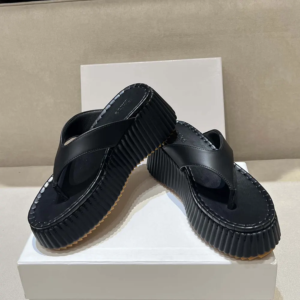 Chloe Women Nama Wedge Slide-Black - image 4