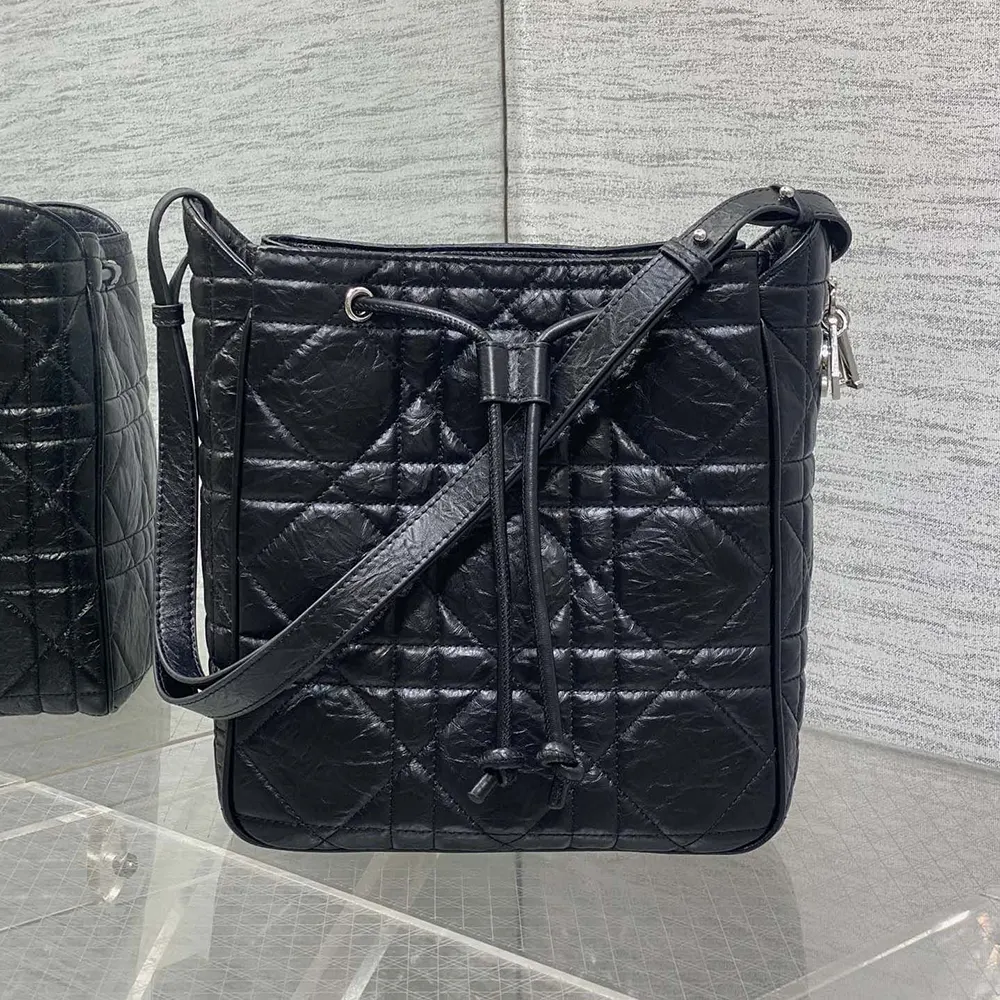 Close-up of macrocannage quilting on Dior Women Medium D-Motion Bag