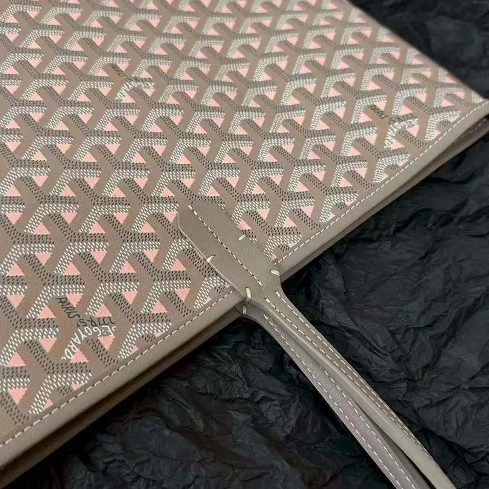 Goyard Women Saint Louis GM Bag-Grey/Pink - image 5
