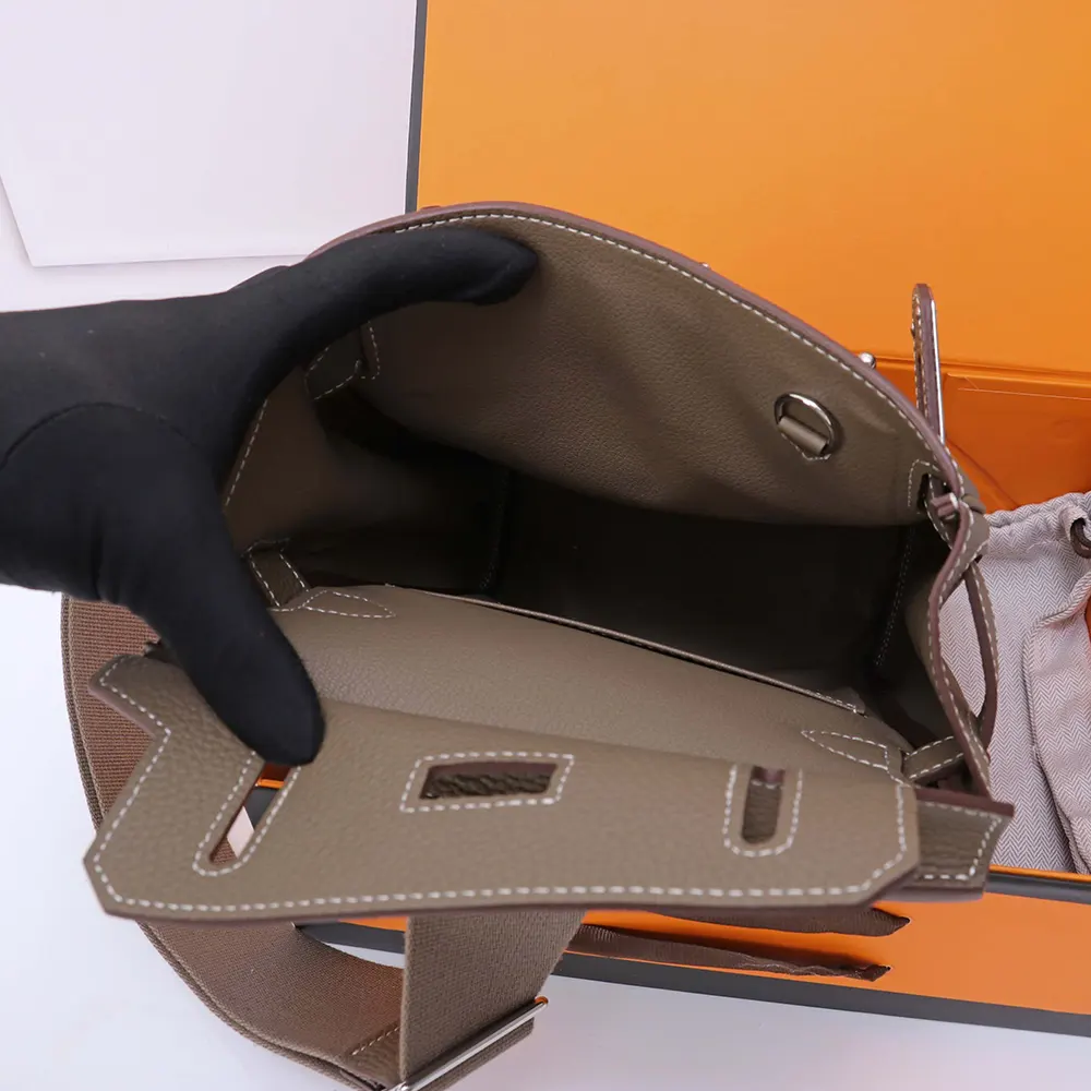 Hermes Unisex Hac A Dos PM Backpack-Grey - image 5