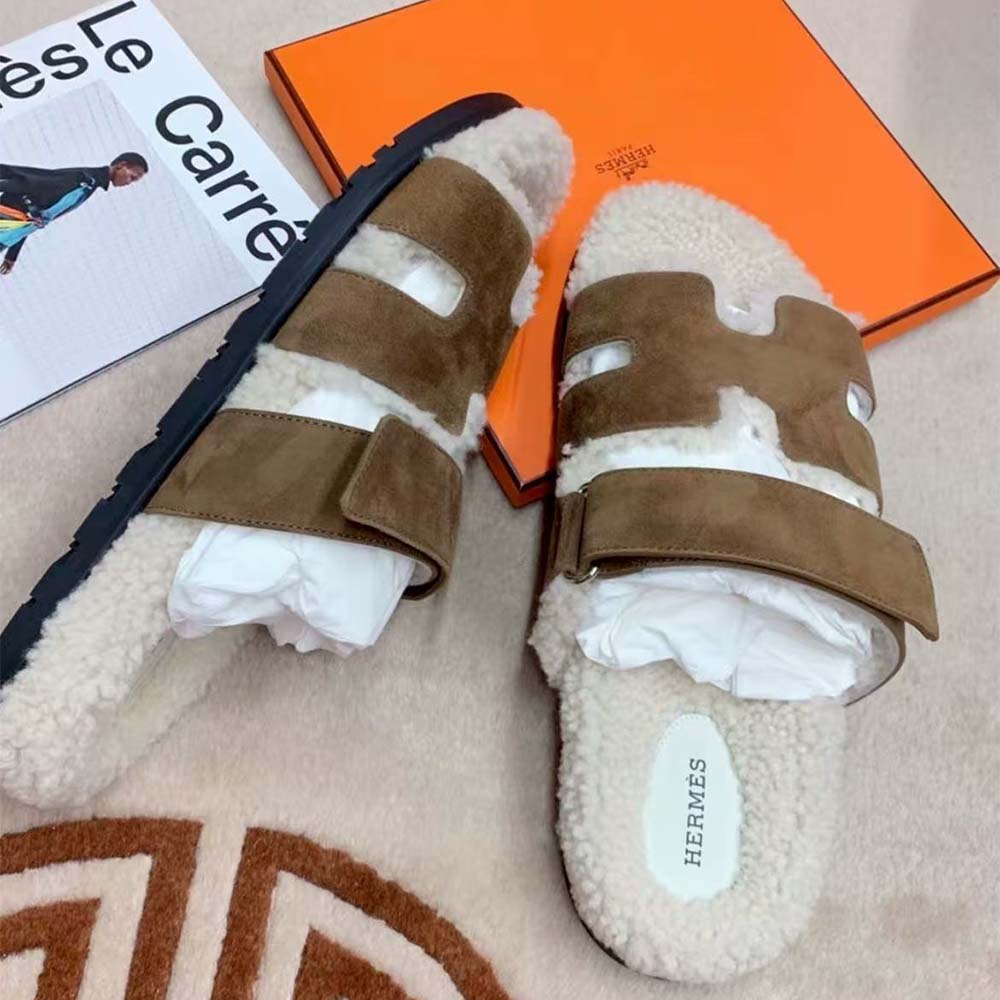 Hermes Women Chypre Sandal in Calfskin with Shearling Lining - image 4