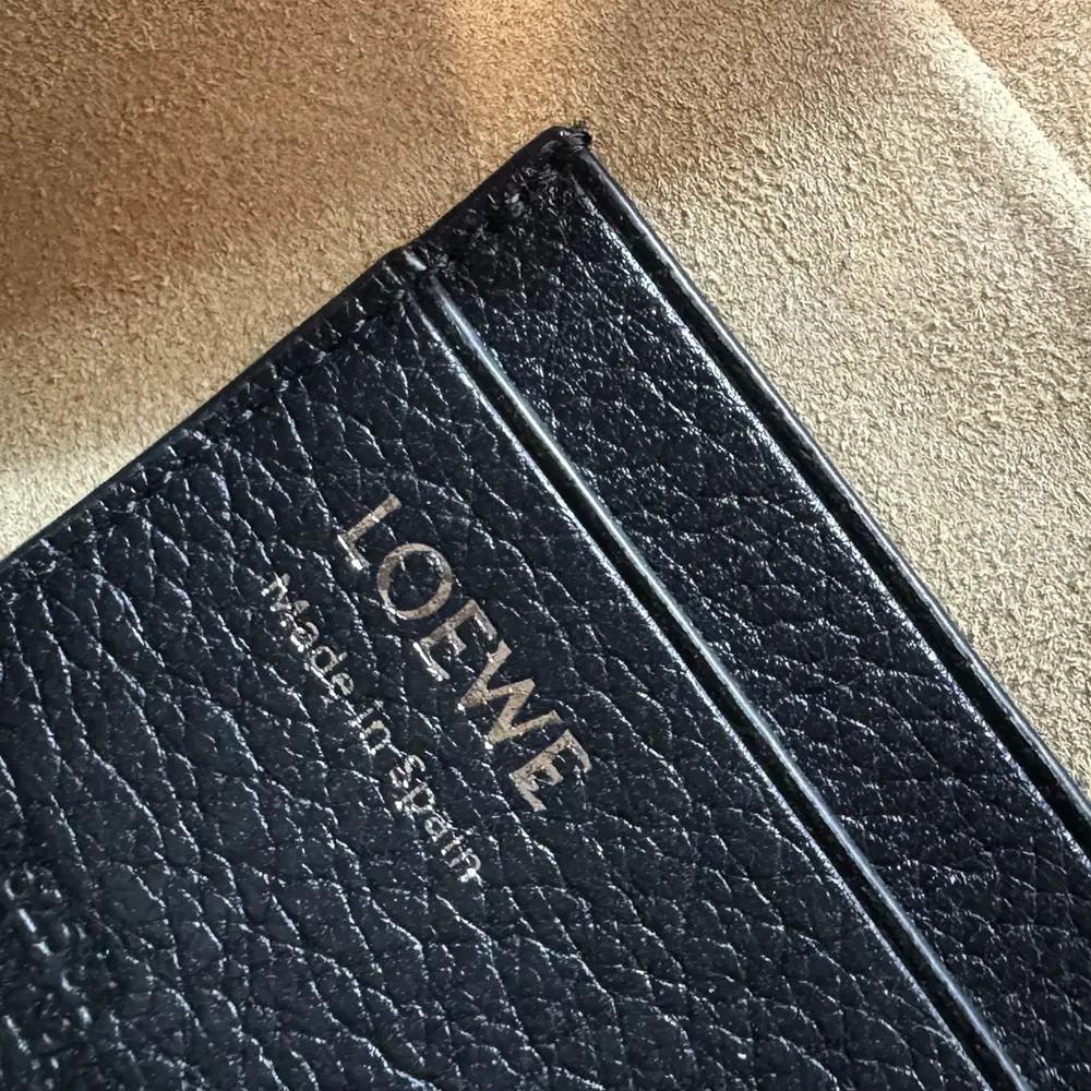Loewe Unisex Small Pebble Messenger Bag in Supple Grained Calfskin-Black - image 10