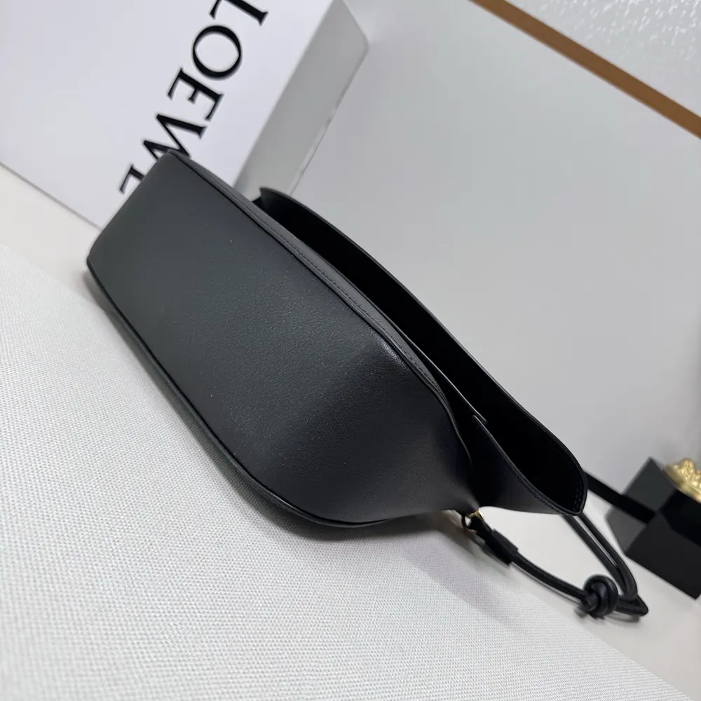 Loewe Women Medium Ola Bag in Smooth Calfskin-Black - image 4