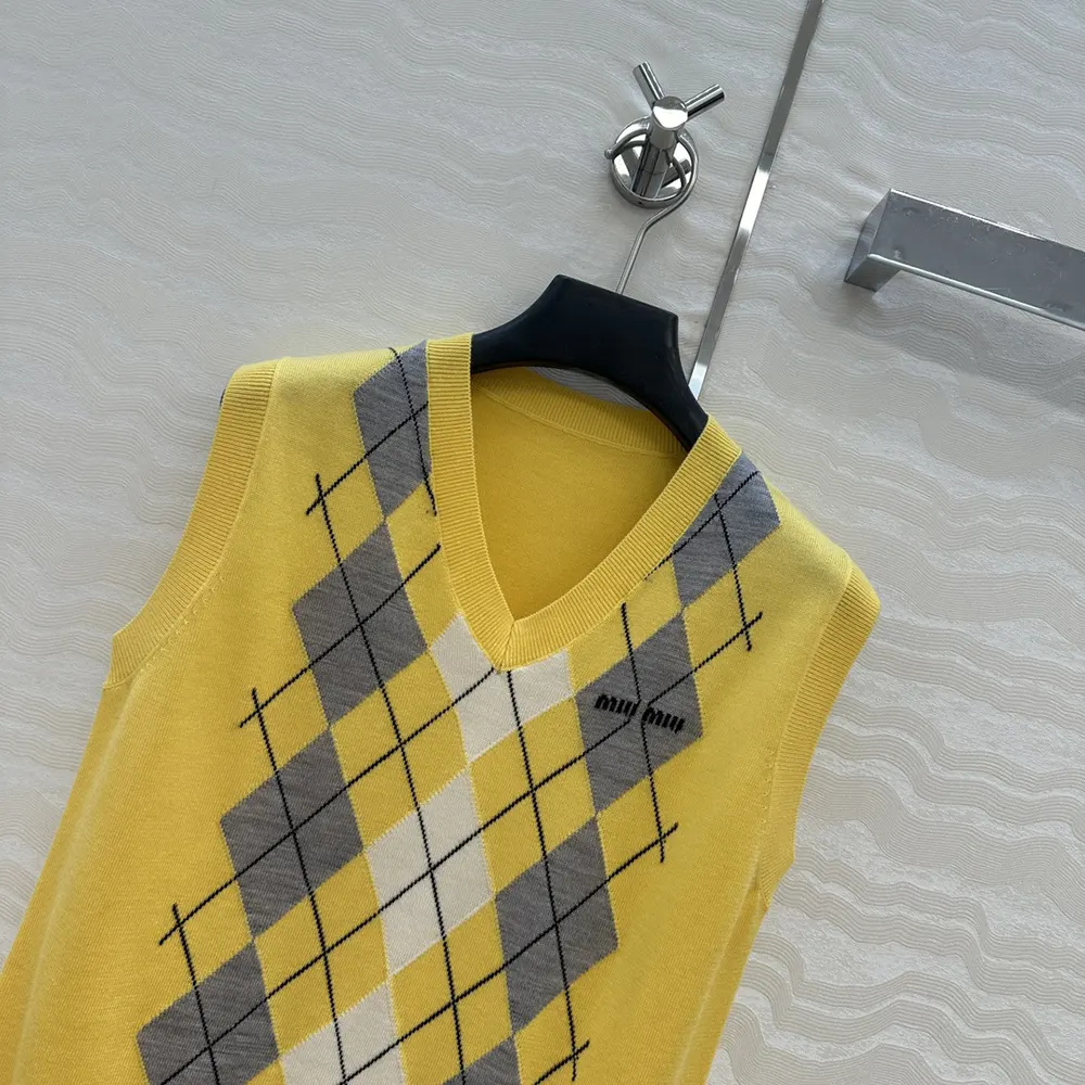 Miu Miu Women Cashmere Vest - image 4
