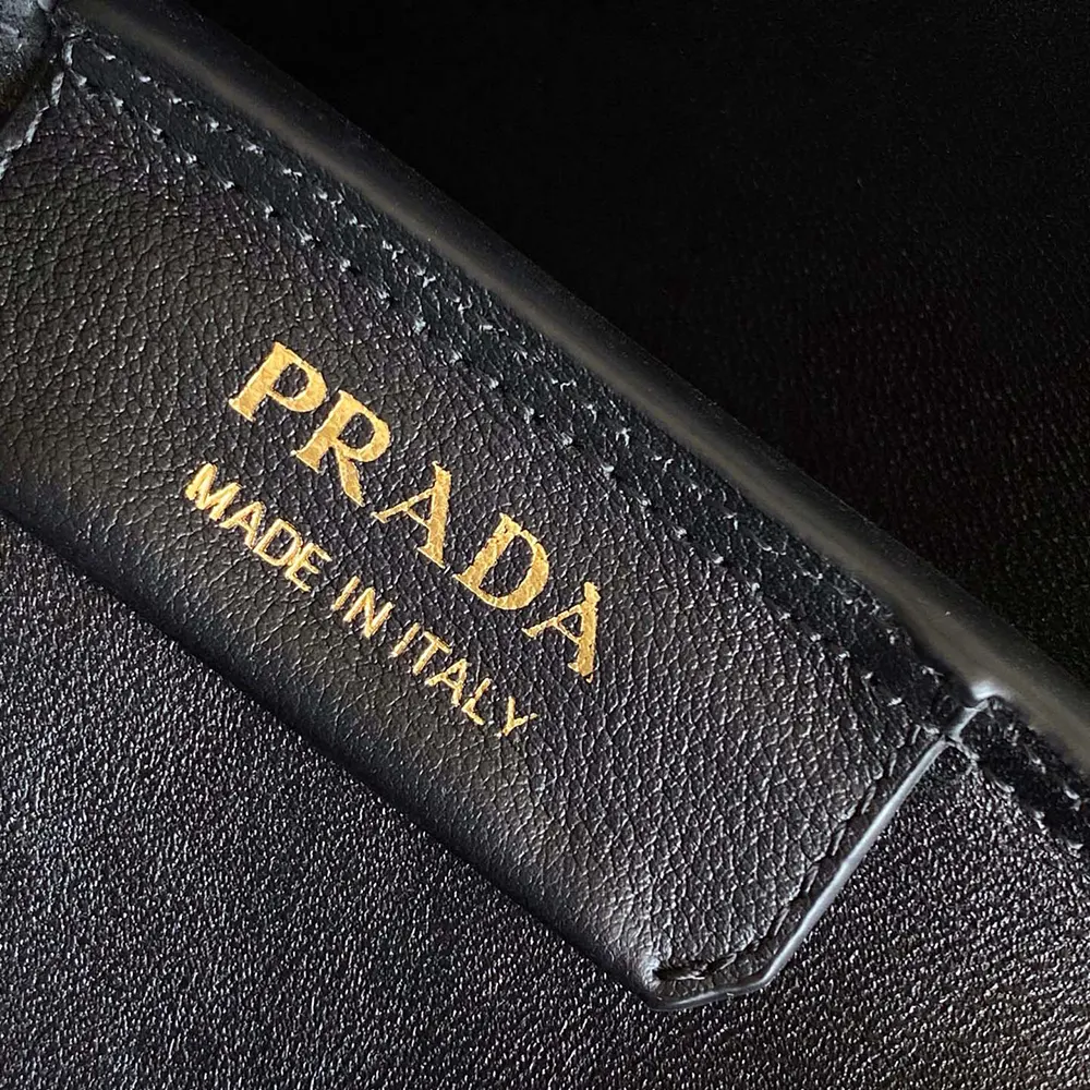 Prada Women Darling Medium Leather Shoulder Bag-Black - image 10