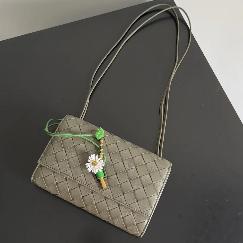 Bottega Veneta Women Andiamo Daisy Pouch+Dark Green - image 6