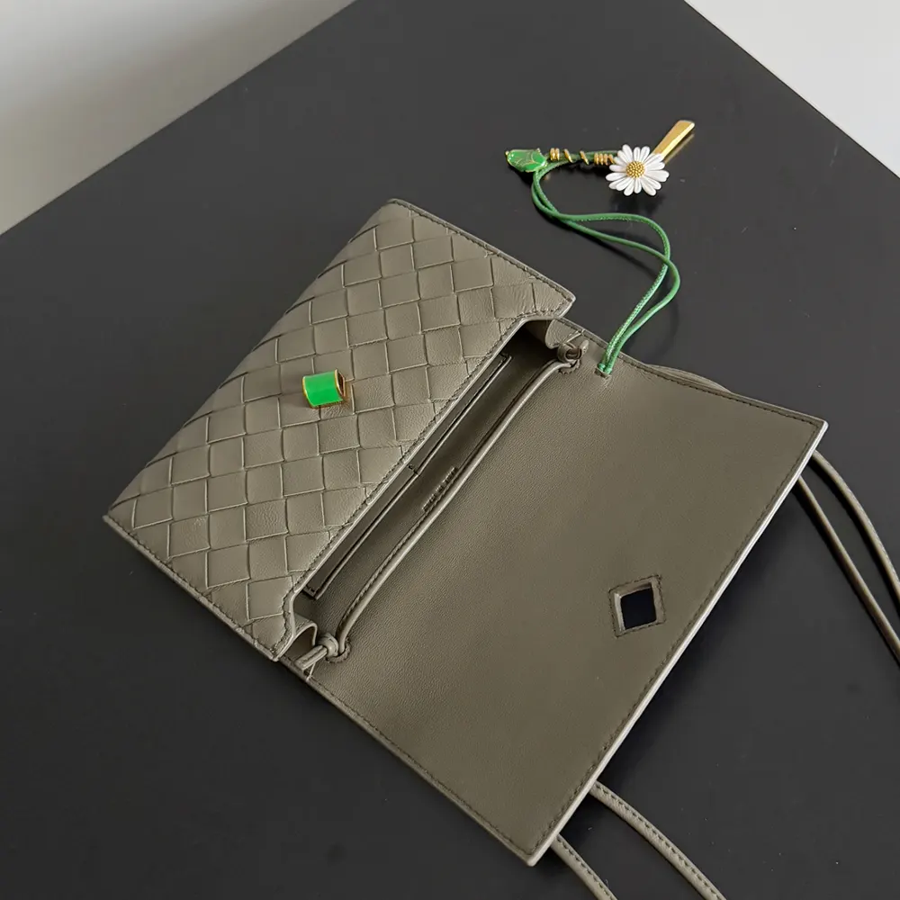 Bottega Veneta Women Andiamo Daisy Pouch+Dark Green - image 7