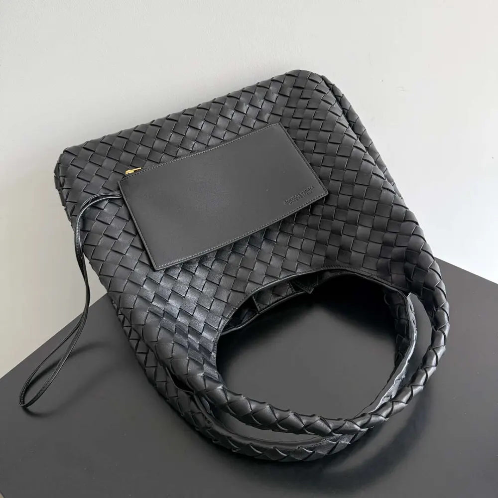 Bottega Veneta Women Medium Campana-Black - image 5