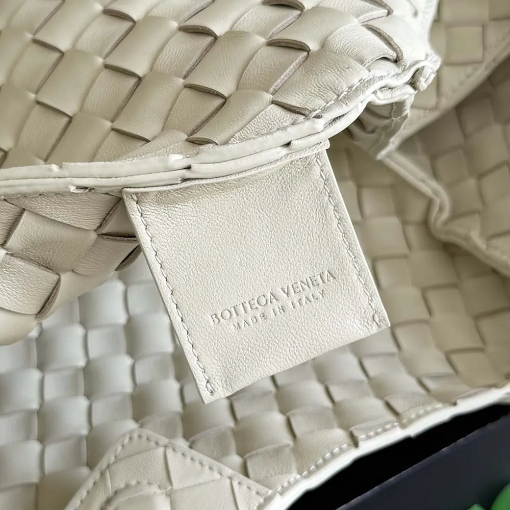 Bottega Veneta Women Medium Campana-White - image 9