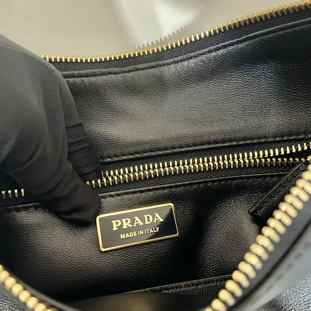 Prada Women Aimée Large Leather Shoulder Bag-Black - image 9