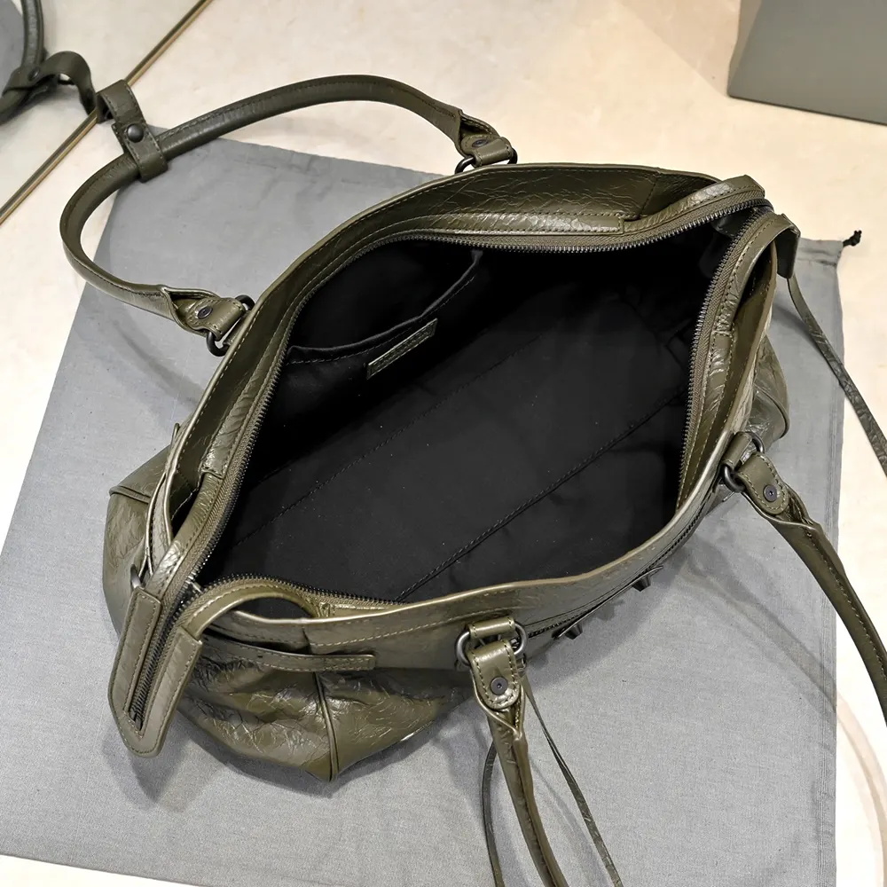 Balenciaga Women Le City Bag East-West In Army Green - image 6