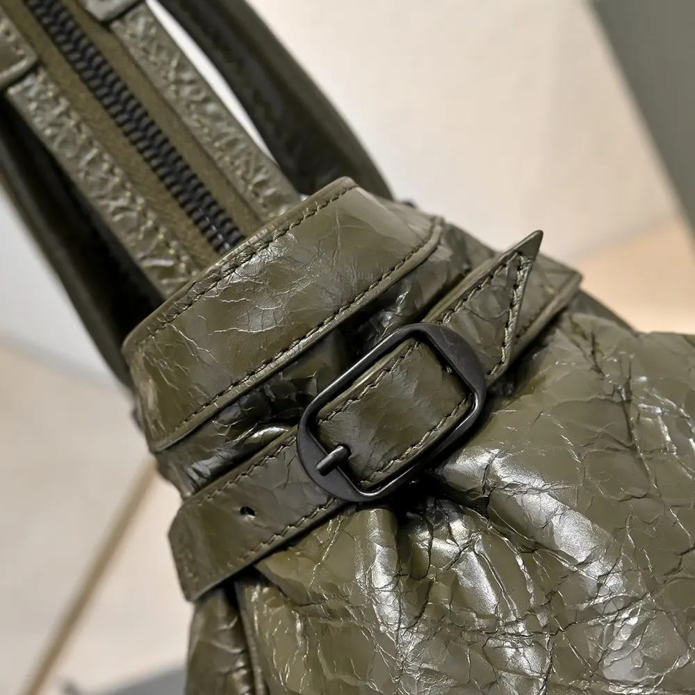 Balenciaga Women Le City Bag East-West In Army Green - image 7
