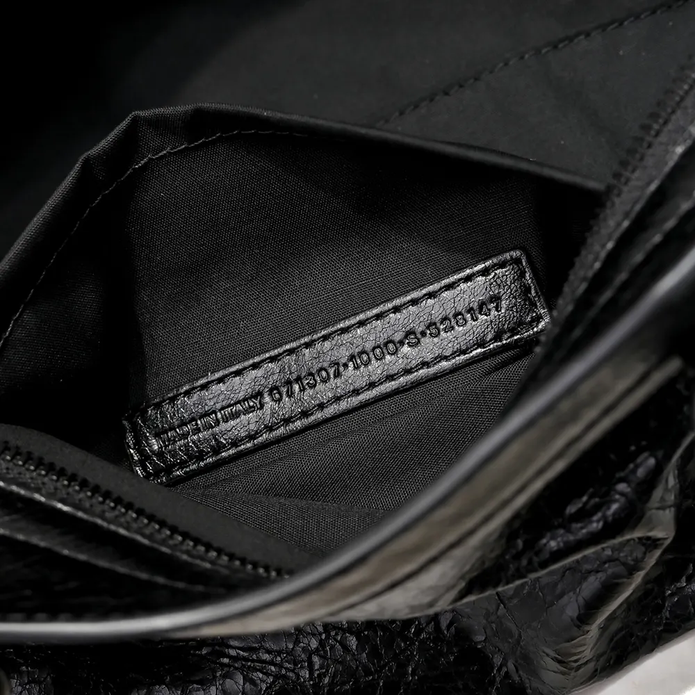 Balenciaga Women Le City Bag East-West In Black - image 9