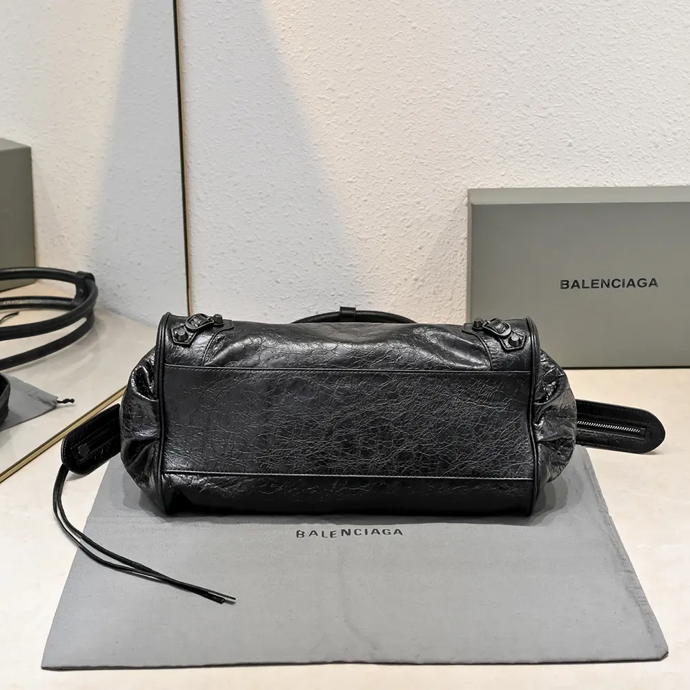Balenciaga Women Le City Bag East-West In Black - image 5