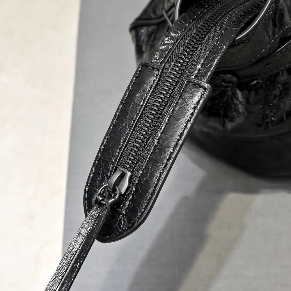 Balenciaga Women Le City Bag East-West In Black - image 7