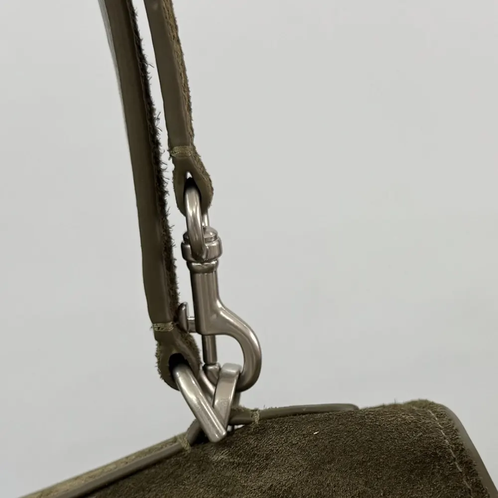 Balenciaga Women Rodeo Handbag Medium In Khaki Waxed Suede Calfskin And Smooth Calfskin - image 15