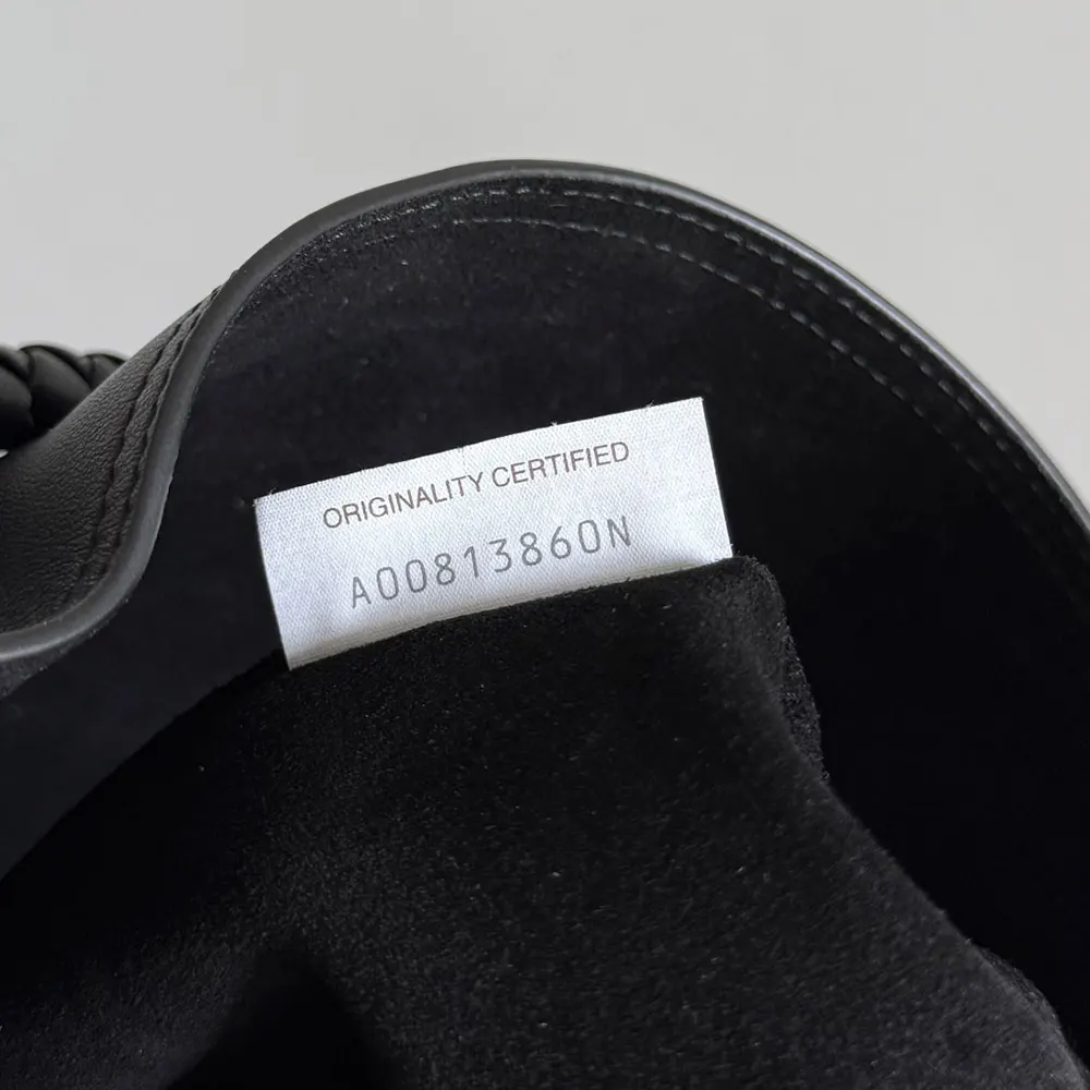 Bottega Veneta Women Andiamo Bucket in Silky Calf Leather-Black - image 10