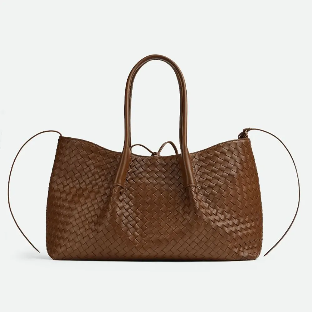 Front view of Bottega Veneta Women Pinacoteca in Intrecciato silky calf leather
