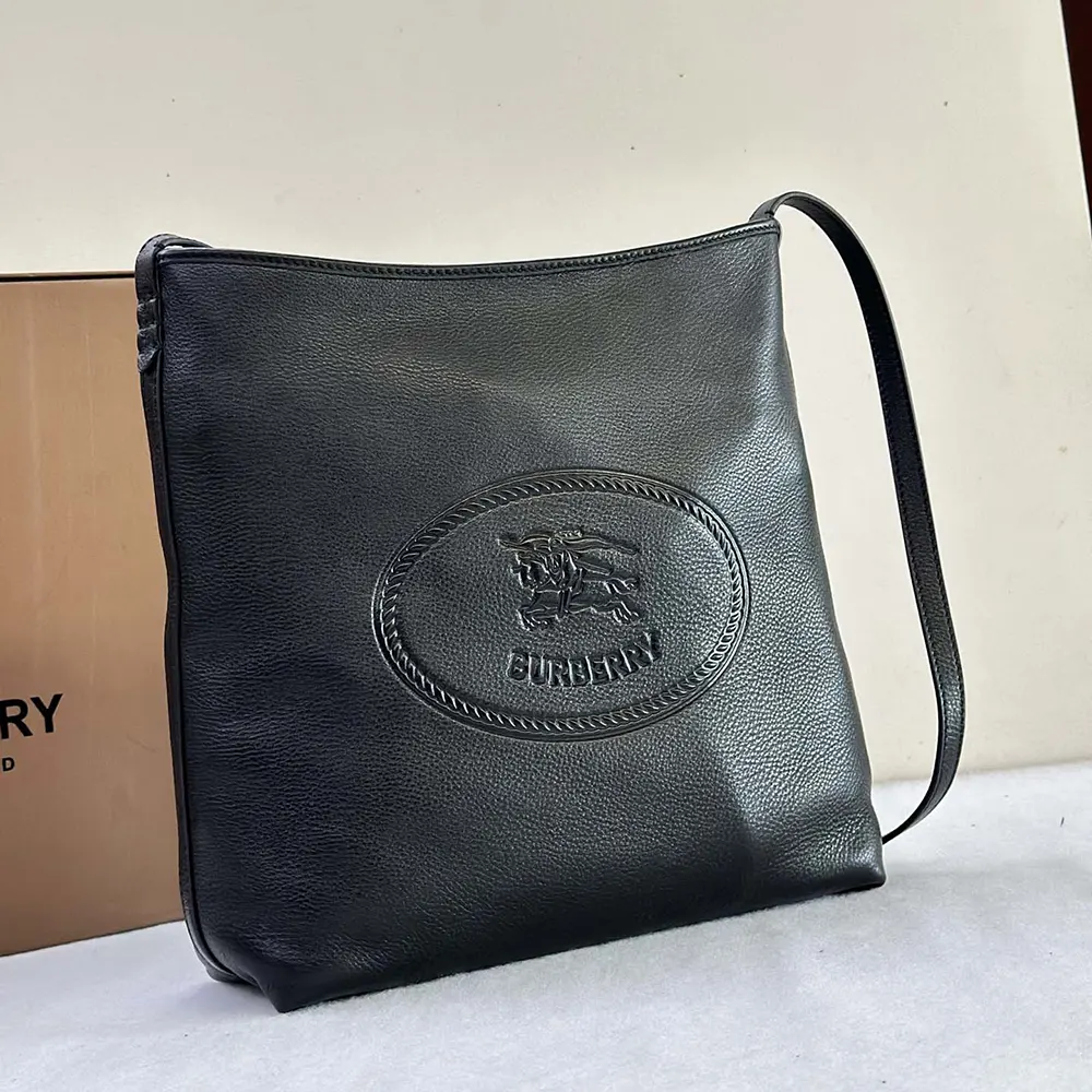 Burberry Unisex Small Highlands Shoulder Bag-Black - image 4