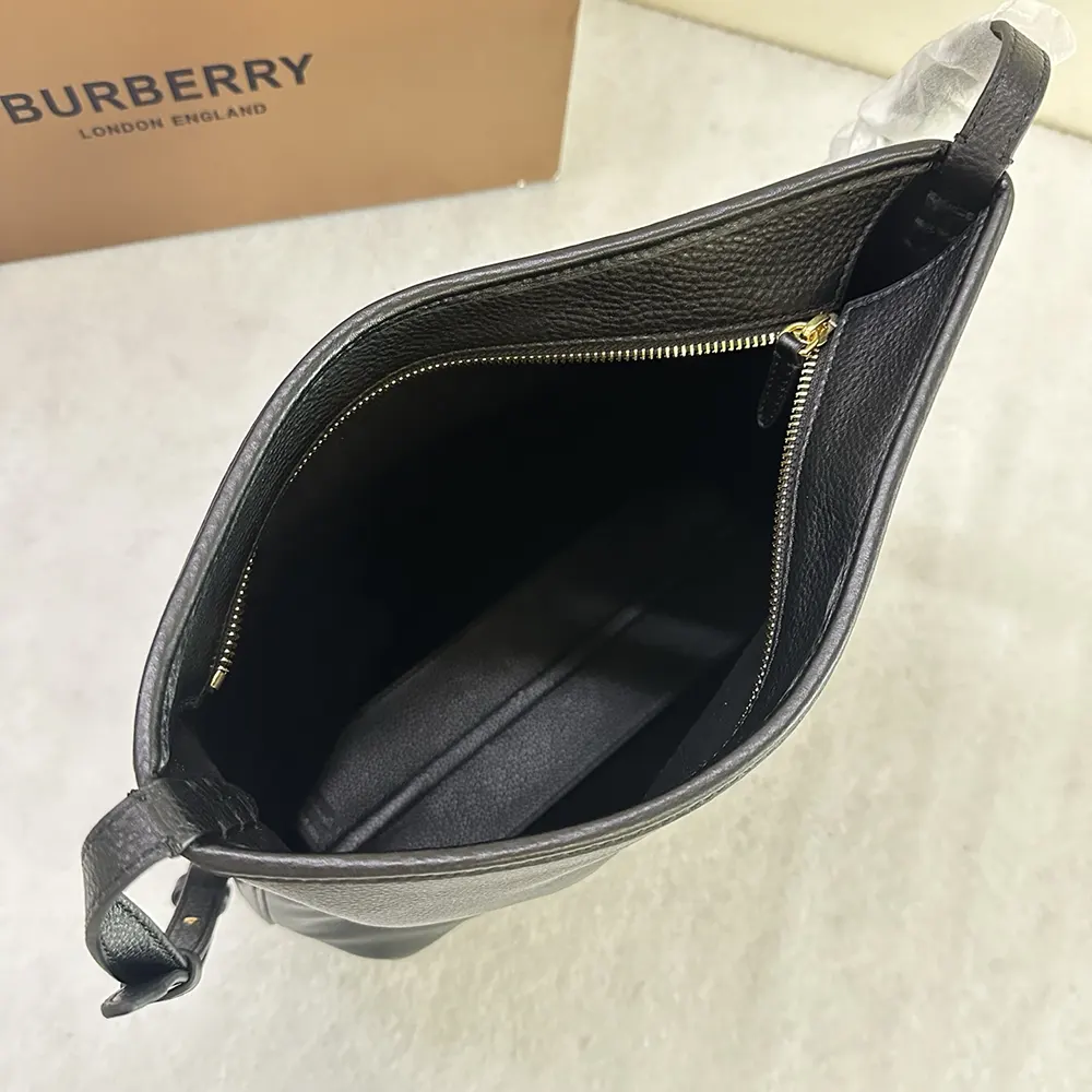 Burberry Unisex Small Highlands Shoulder Bag-Black - image 8