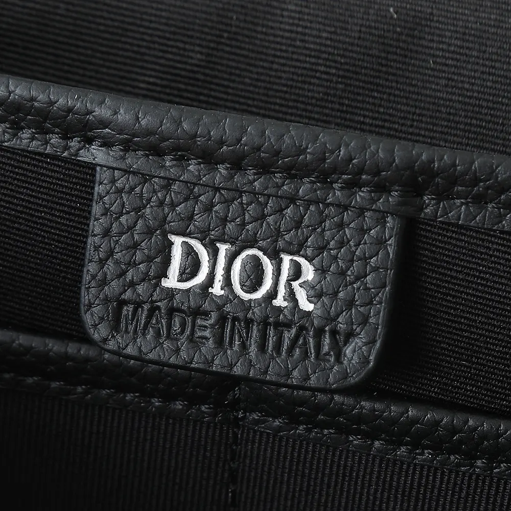 Dior Men Medium Dior Daily Messenger Bag with Flap Black Dior Gravity Leather - image 9