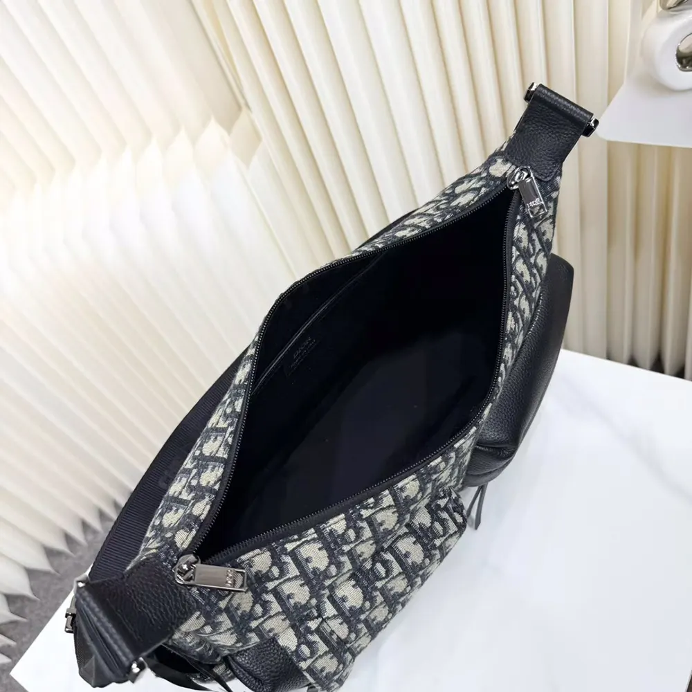 Dior Men Medium Rider Soft Hobo Bag Beige and Black Dior Oblique Jacquard with Black Grained Calfskin - image 6