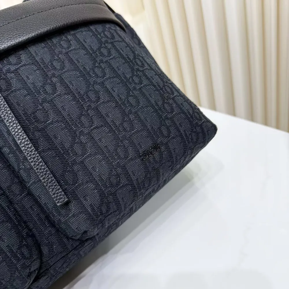 Dior Men Medium Rider Soft Hobo Bag Black Dior Oblique Jacquard and Black Grained Calfskin - image 9