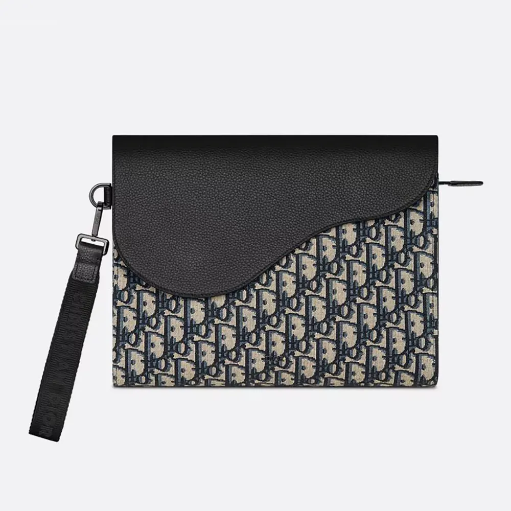 Front angle of Dior Men Saddle A5 Triangle Pouch in black