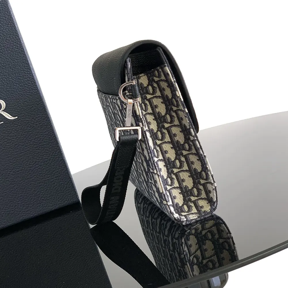 Dior Men Saddle A5 Triangle Pouch Beige and Black Dior Oblique Jacquard with Black Grained Calfskin - image 5
