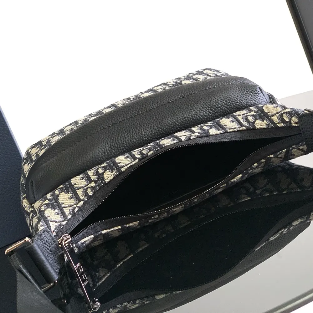 Dior Men Small Rider Soft Hobo Bag Beige and Black Dior Oblique Jacquard with Black Grained Calfskin - image 6